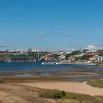 Charming Marmoiral