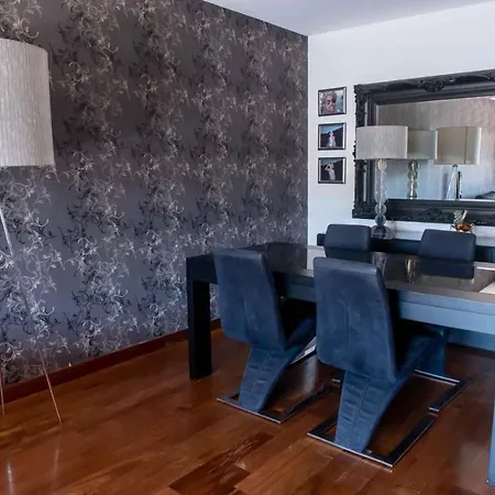 Apartament Charming *