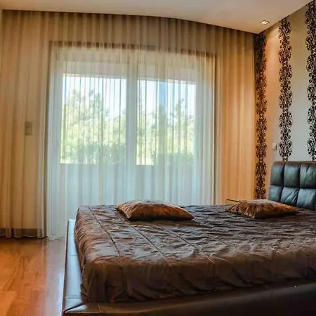Charming Apartment Marmoiral